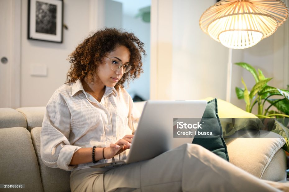 How to Sell Digital Products as a Freelancer (New Revenue Stream)